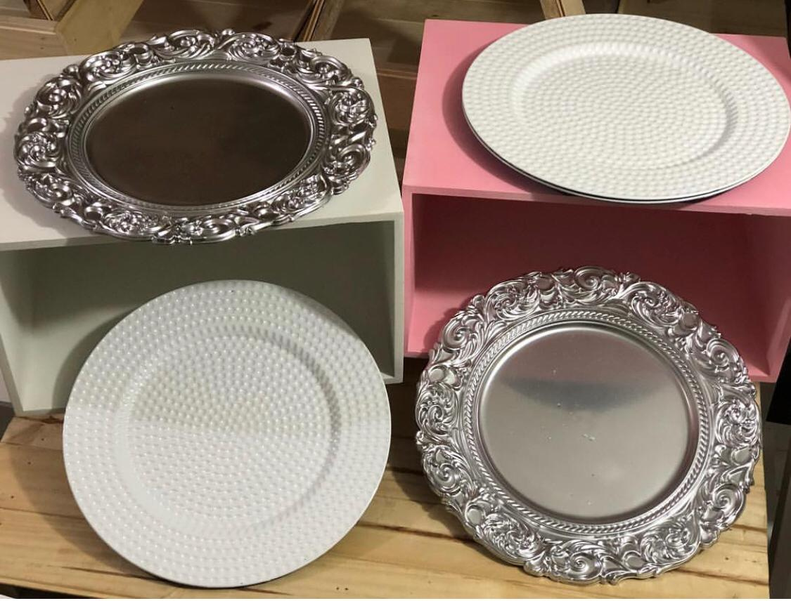 Plato para Postres 
Medidas 33cm Diámetro 
$10.000