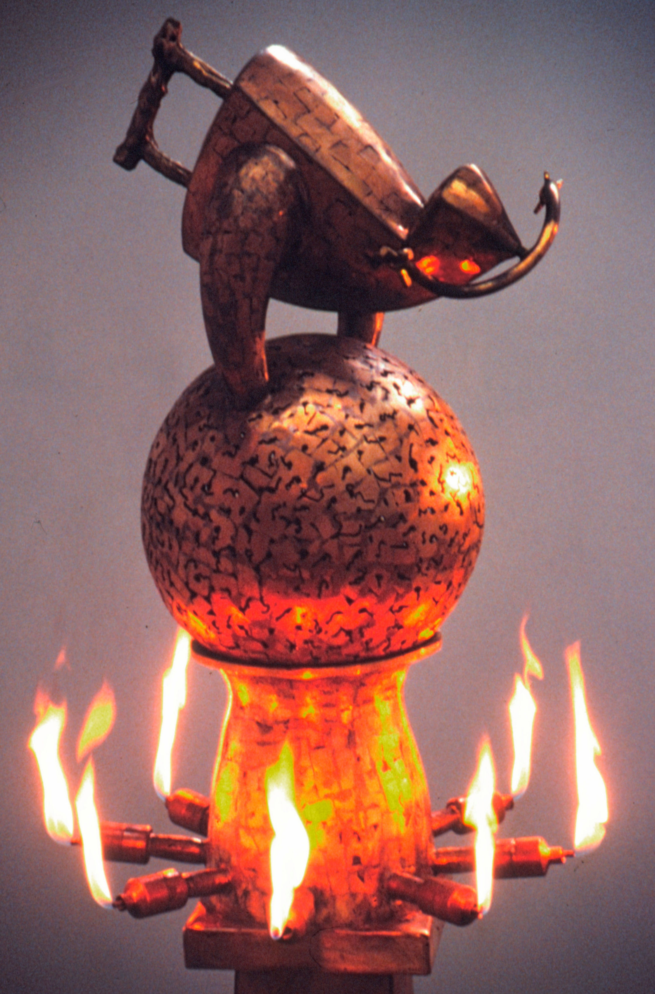 Fire for Biko (Cauldron Element & Acoustic Sphere) - 1990,
Uni-constructed Bronze with Patina