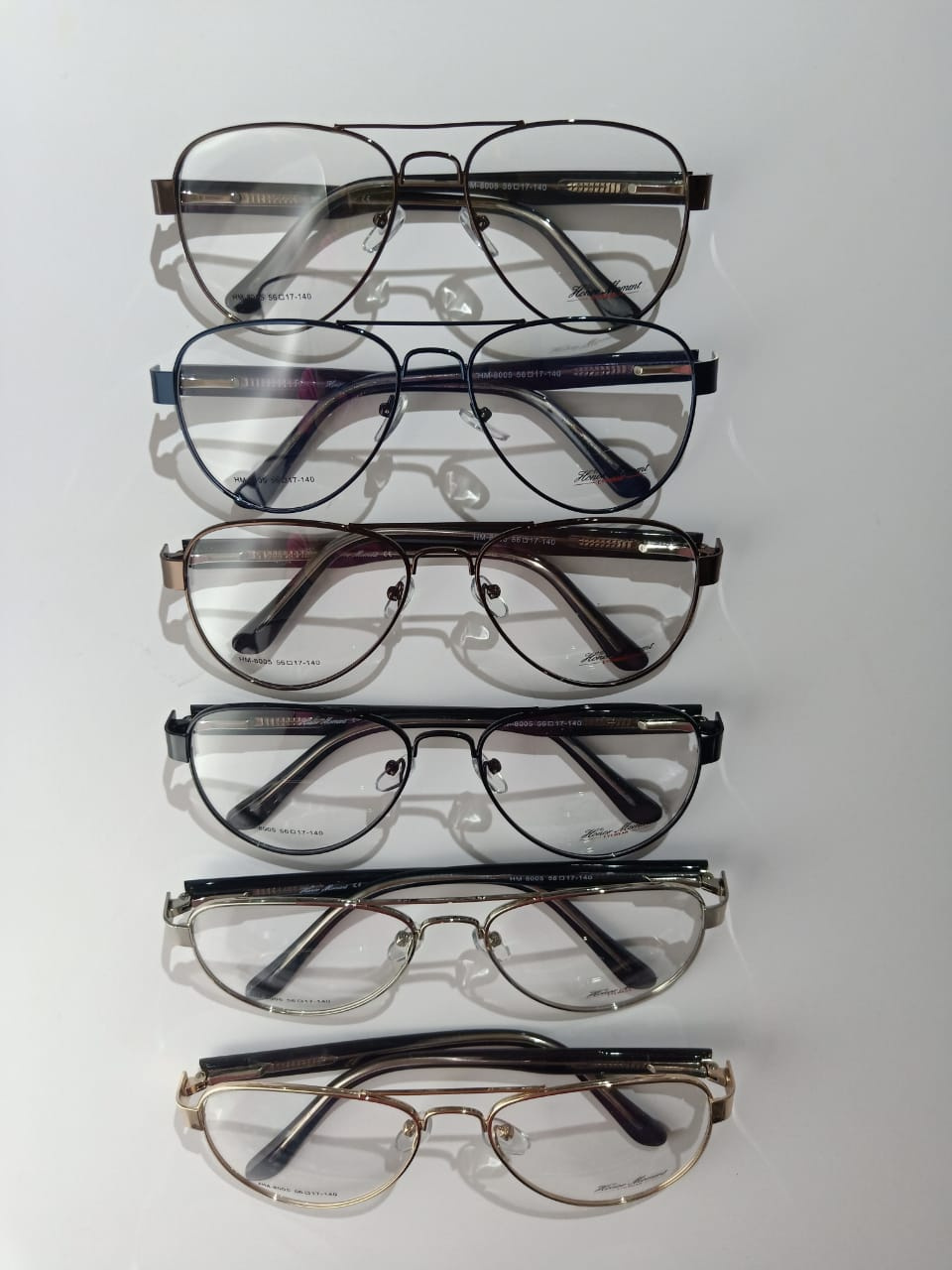 Modelo: HM-8005
Colores: Negro, Dorado, Azul, Plateado y Cafe