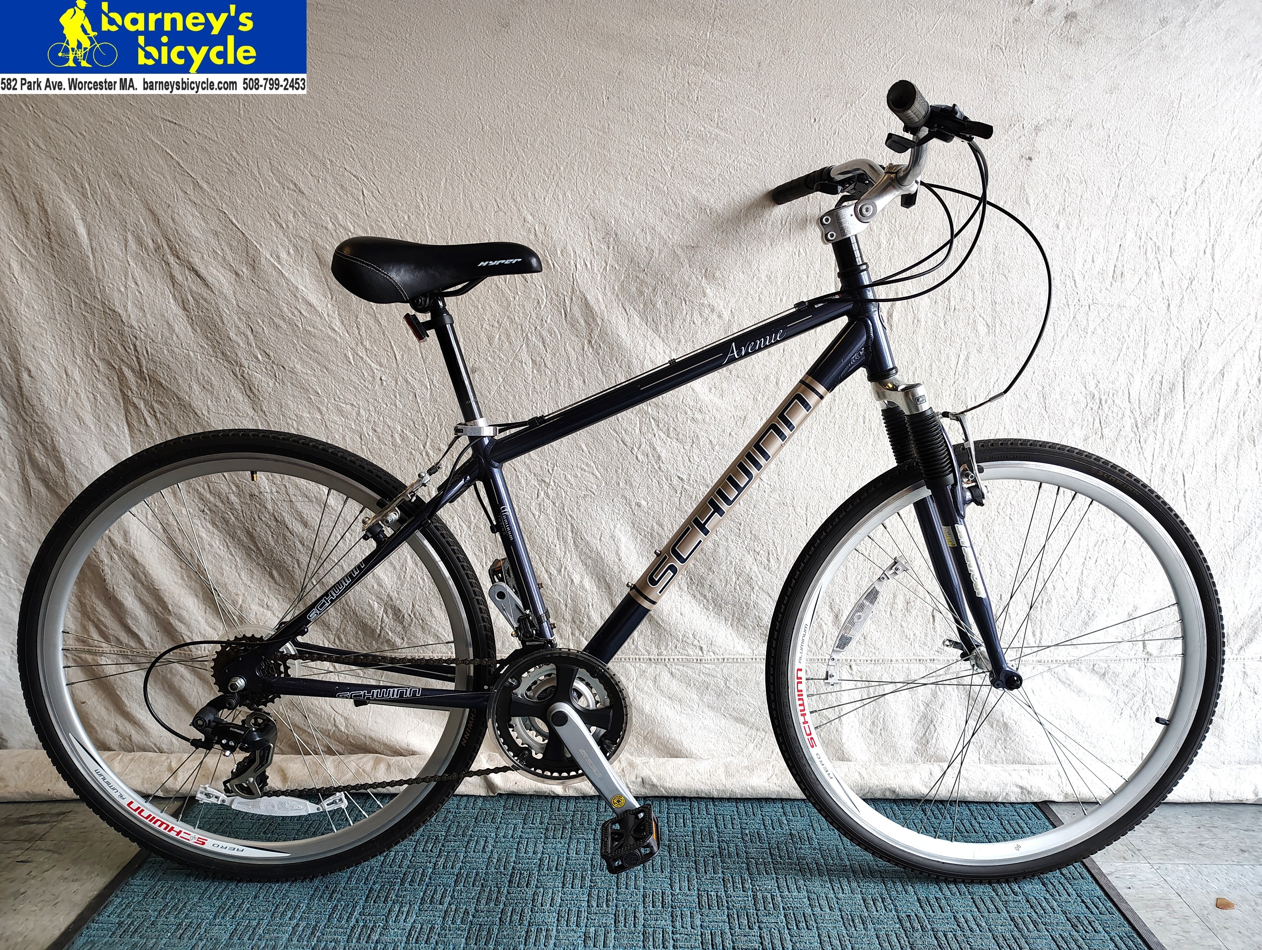 Model: Schwinn Avenue
Frame Size: 18" MD / Rider Height: 5'7-5'10
$349.00 (Professionally Tuned)
