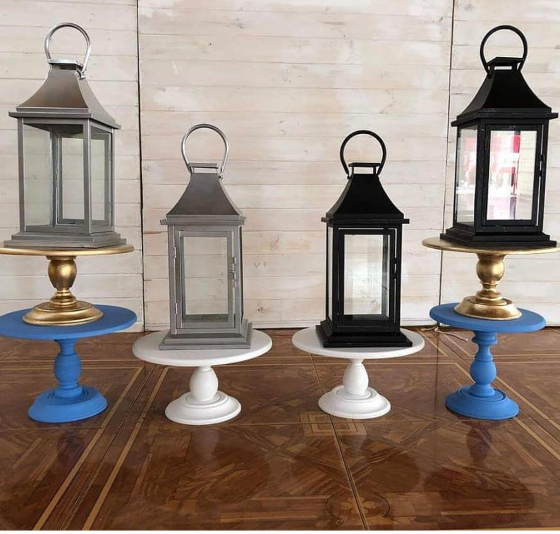 Farol de metal 
Medidas 41 cm de Altura X 
20cm de Ancho 
 $25.000