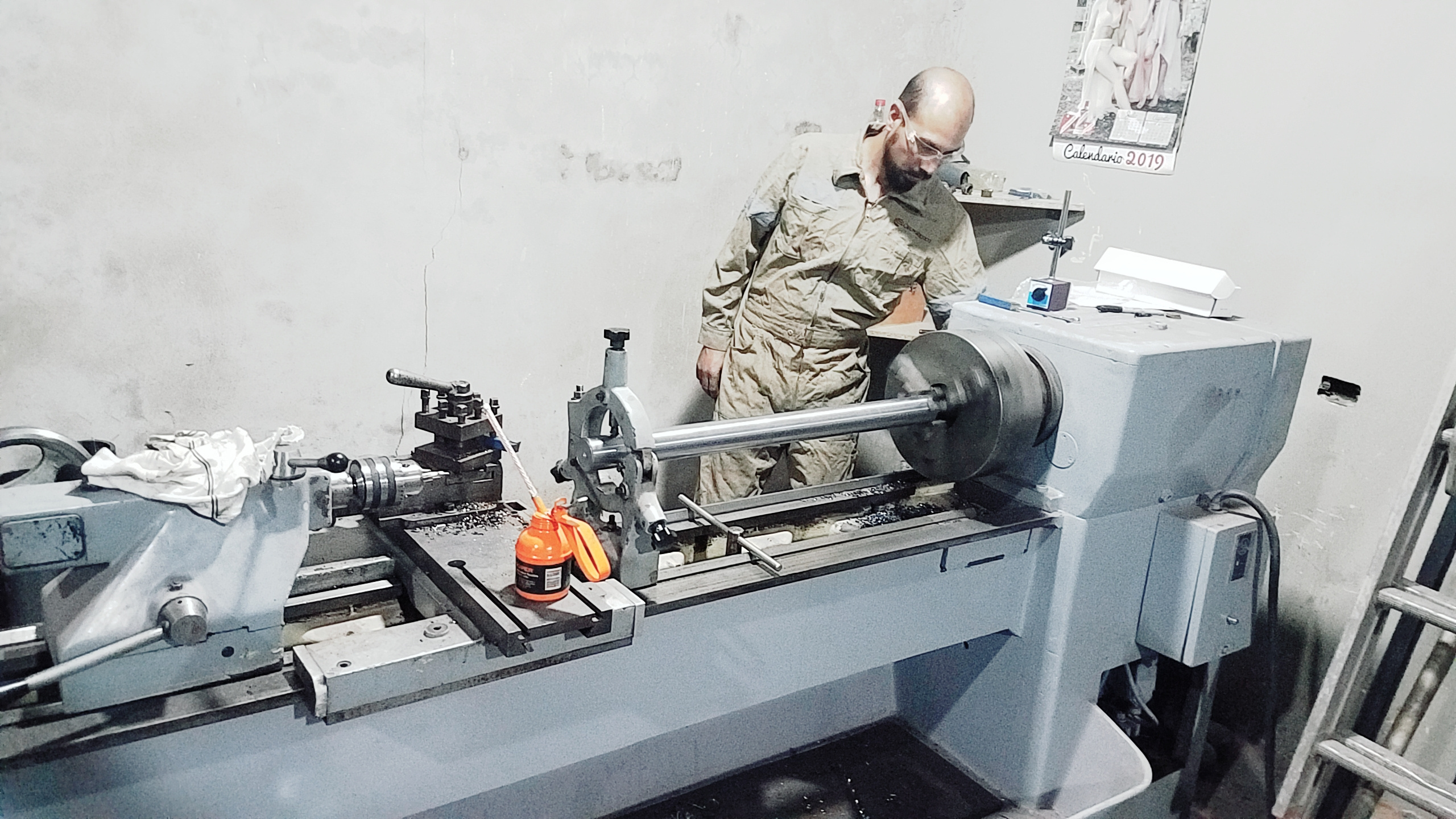 Fabricamos cilindros basados en los estanderes establecidos por la industria hidraulica