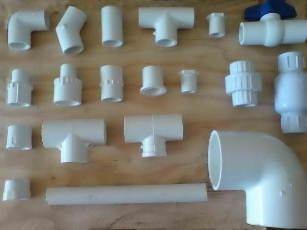 https://0201.nccdn.net/1_2/000/000/0bf/8b0/codos-y-conexiones-en-pvc-D_NQ_NP_934615-MLM25271381022_012017-F.jpg