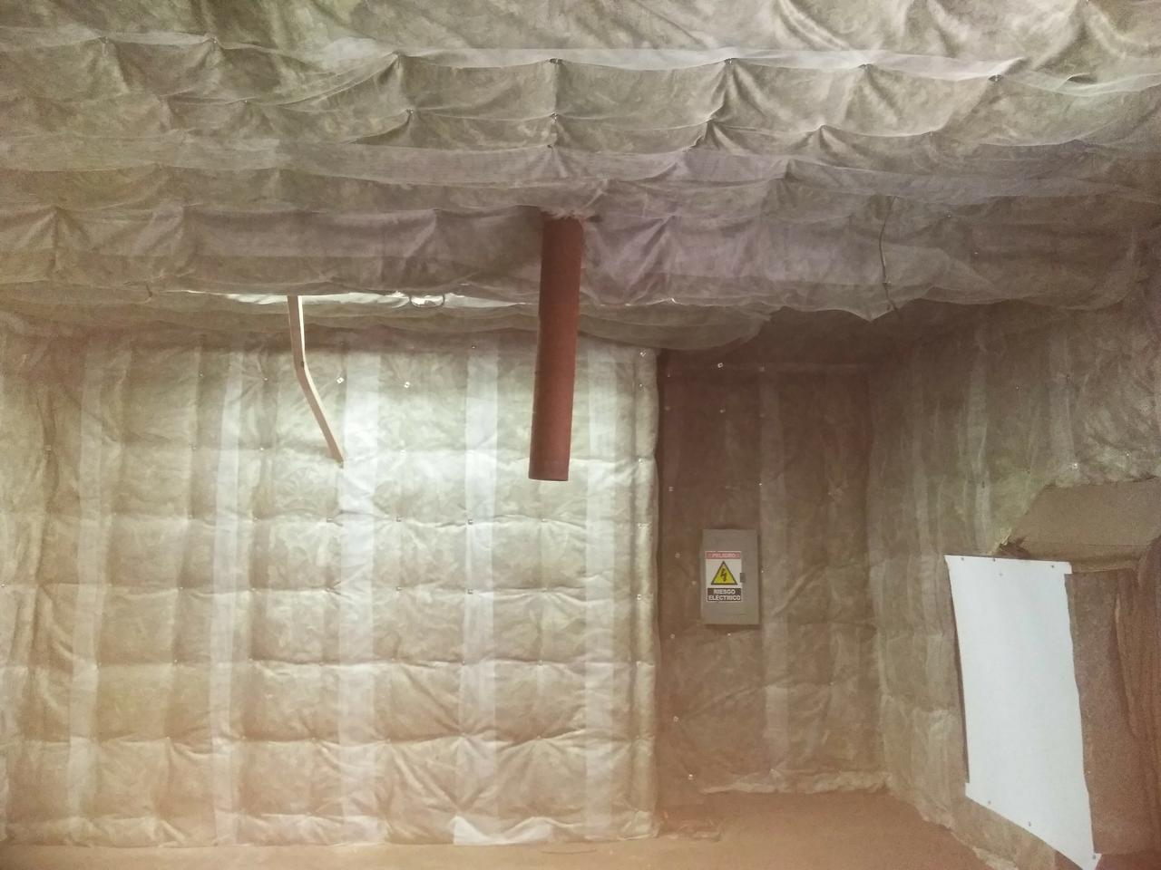 Cuarto acústico para planta eléctrica.