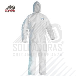 OVEROL BLANCO A35 CON CAPUCHA
Categoría: Otros
Talla: L/XL
Descripción	Protección contra líquidos y partículas. Con elástico en cintura, puños, tobillos y capucha. Cumple ASTM F1670 contra penetración de sangre y líquidos corporales. 12% más espacio que la competencia. Más resistente a las rasgaduras. Transpirable. Sin costuras al frente. Para trabajos en cabinas de pinturas, con fibra de vidrio, laboratorios, y en la industria en general.
