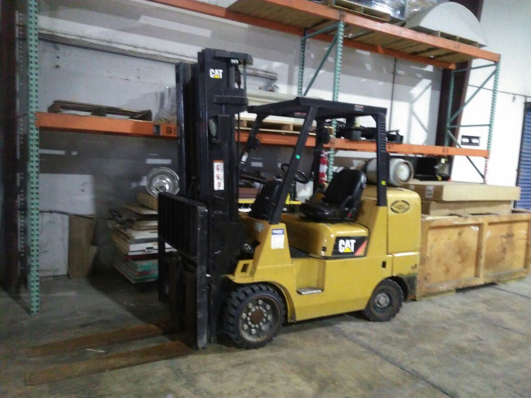 Grúas y Maniobras Precisas - Venta de equipo industrial