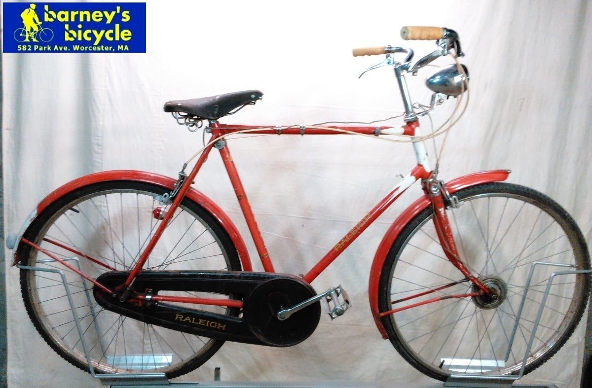 Raleigh Sports (Red)
$390.00