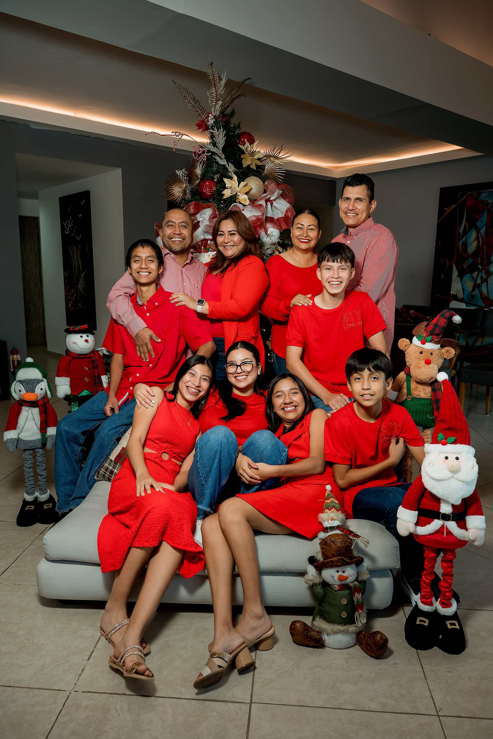 https://0201.nccdn.net/1_2/000/000/0c2/0f3/navidad_2025_cancun_1.jpg
