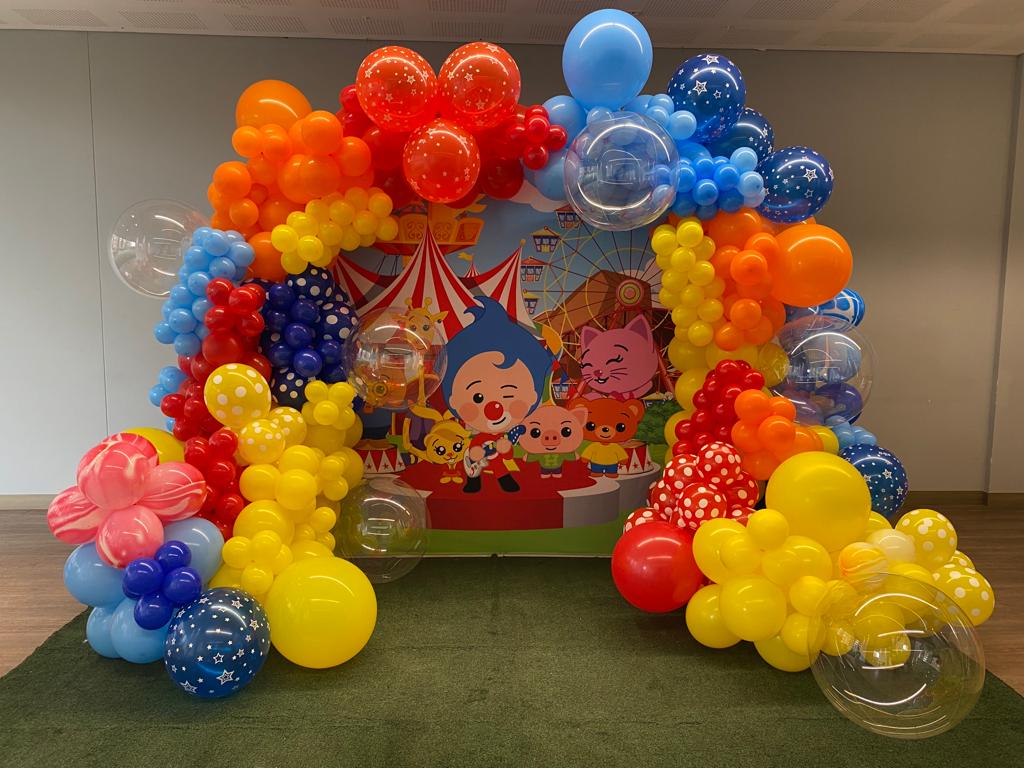 Pared Plim Plim Personalizada
Altura 2.20m X 2.08m
$ 180.000