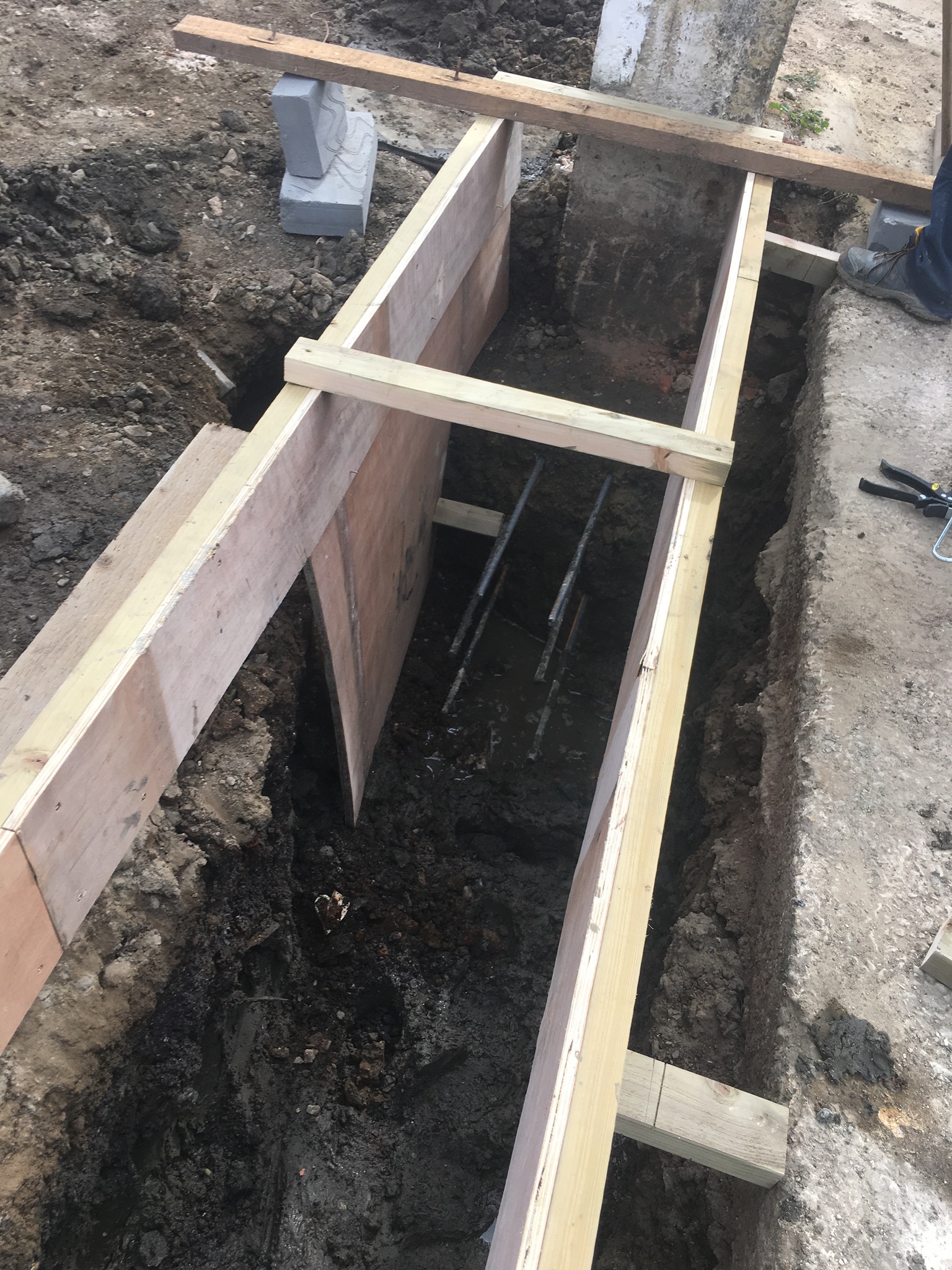 pinning rods to foundations