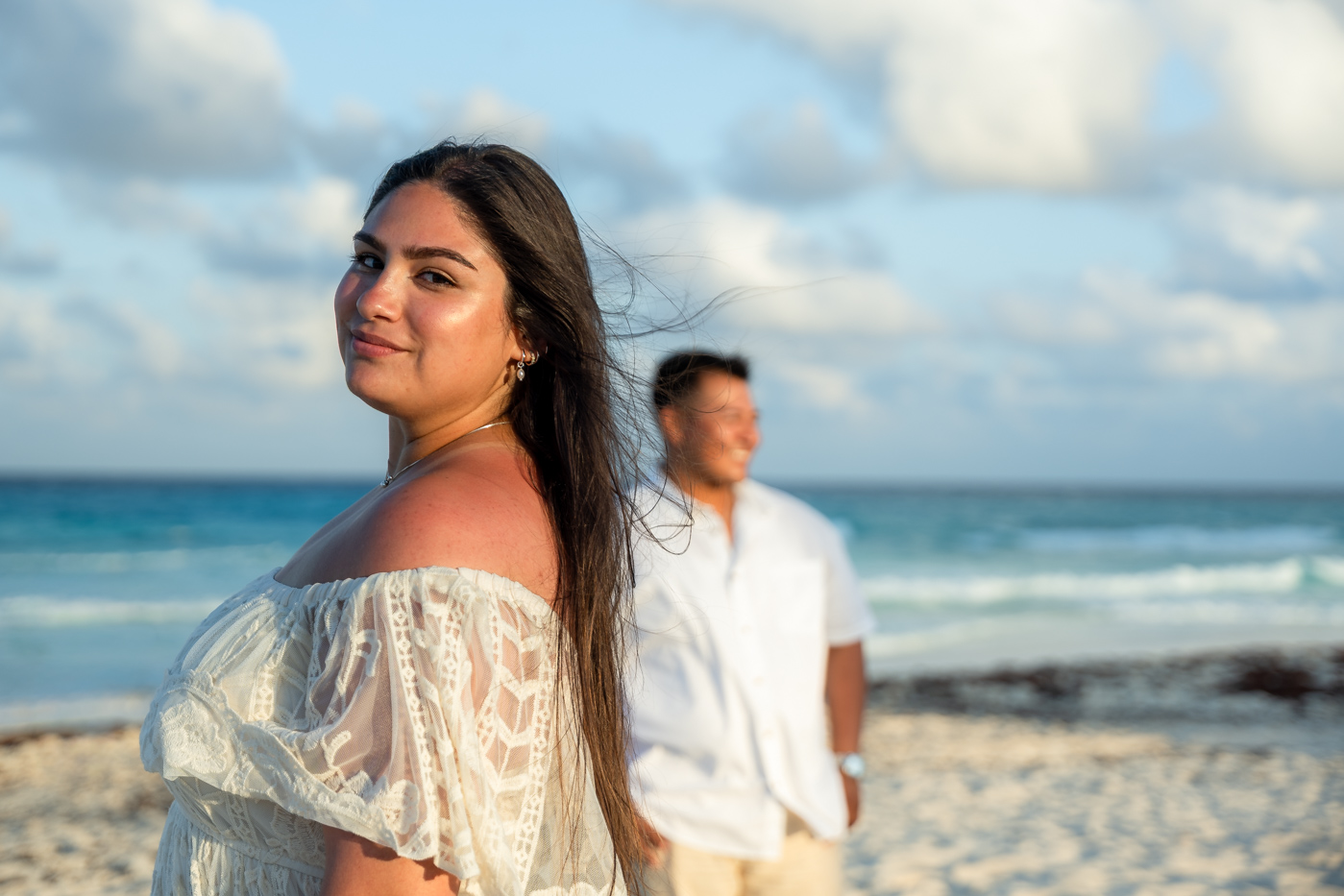 https://0201.nccdn.net/1_2/000/000/0c4/0ff/romantic-mariachi-proposal-in-cancu%CC%81n086.jpg