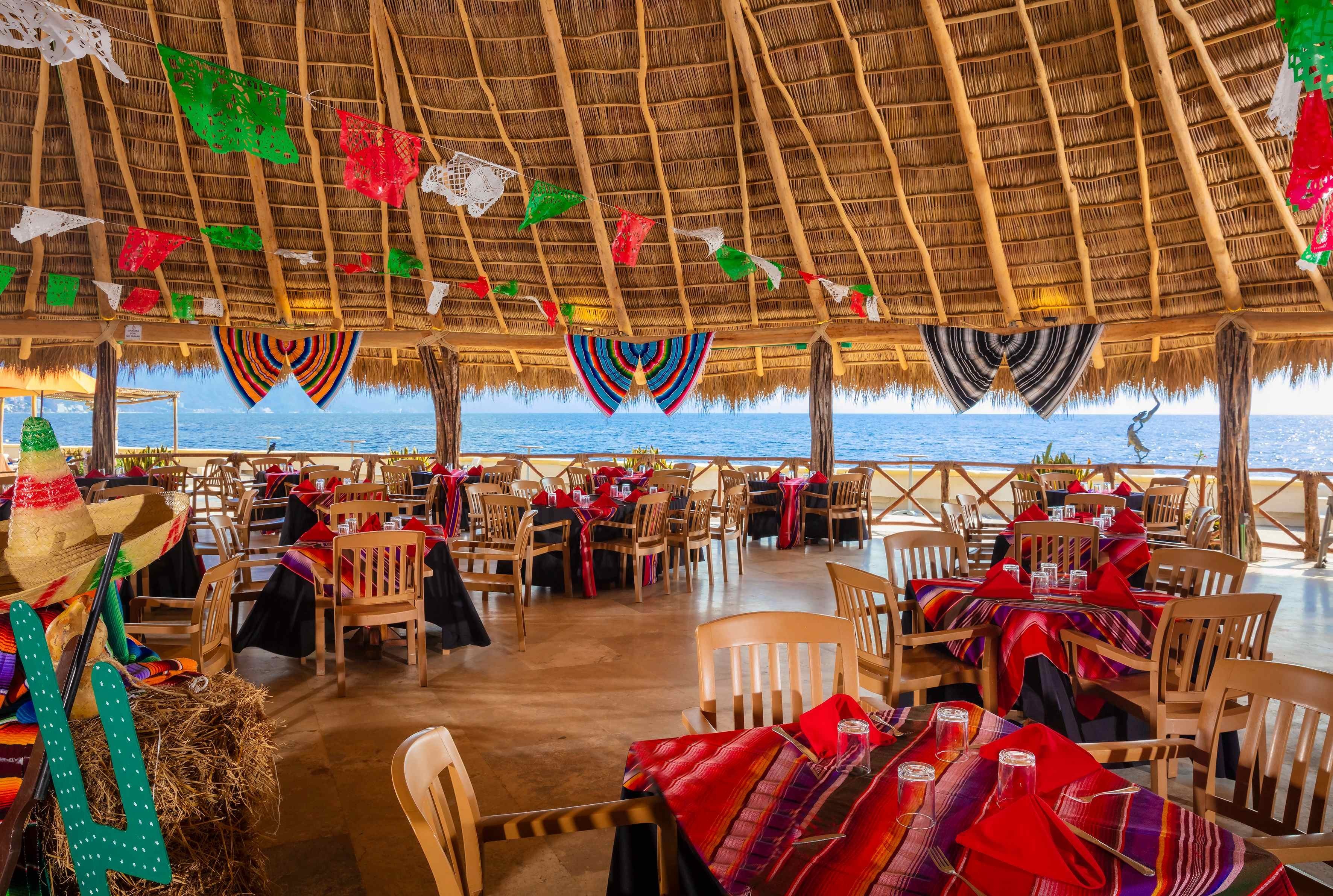 https://0201.nccdn.net/1_2/000/000/0c4/7b1/restaurante-aires-del-mar.jpeg