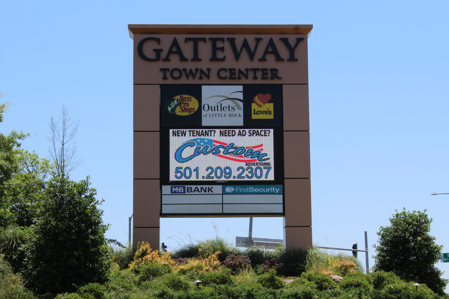 5'x10' Watchfire Display located at the Gateway Town Center in Little Rock Arkansas. 