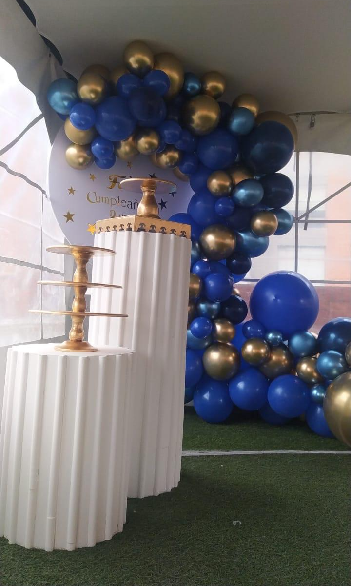 Cilindros con Textura
Mediana 40, 5D X 1,02 M Altura
Pequeña 40, 5D X 58 CM Altura.
$60.000