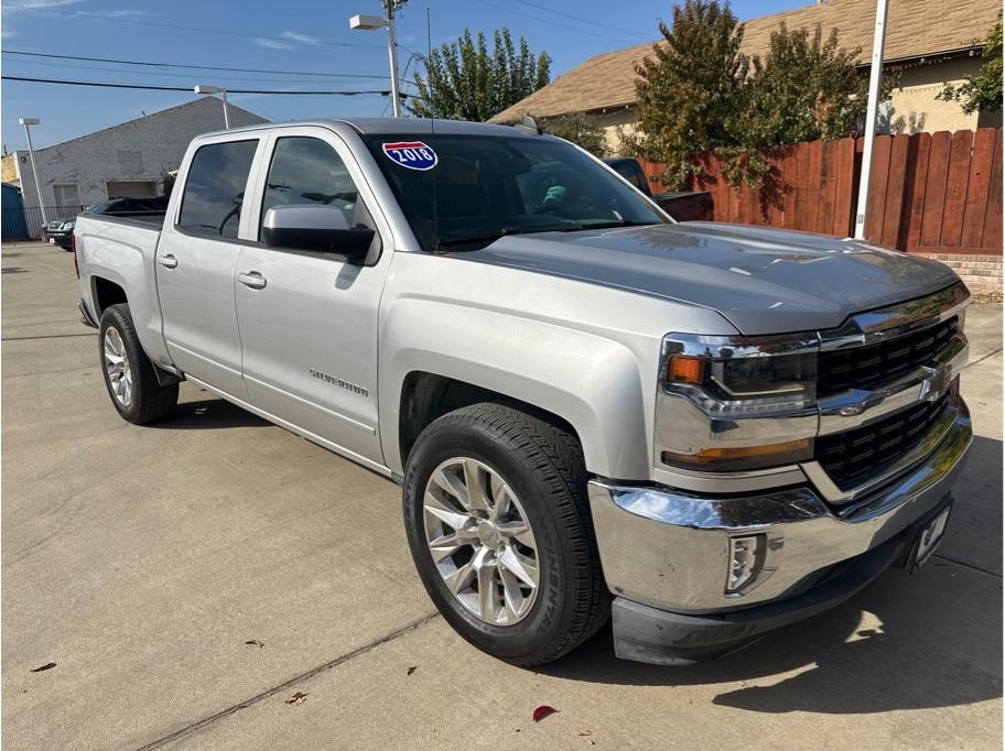 2018 Chevrolet Silverado 1500 Crew Cab from 33 Auto Sales (asncars.com)
Miles: 46,102
Drive: 2WD
Trans: Auto, 6-Spd HD Overdrive
Engine: V8, EcoTec3, 5.3 Liter
Stock: 1389
VIN: 476056