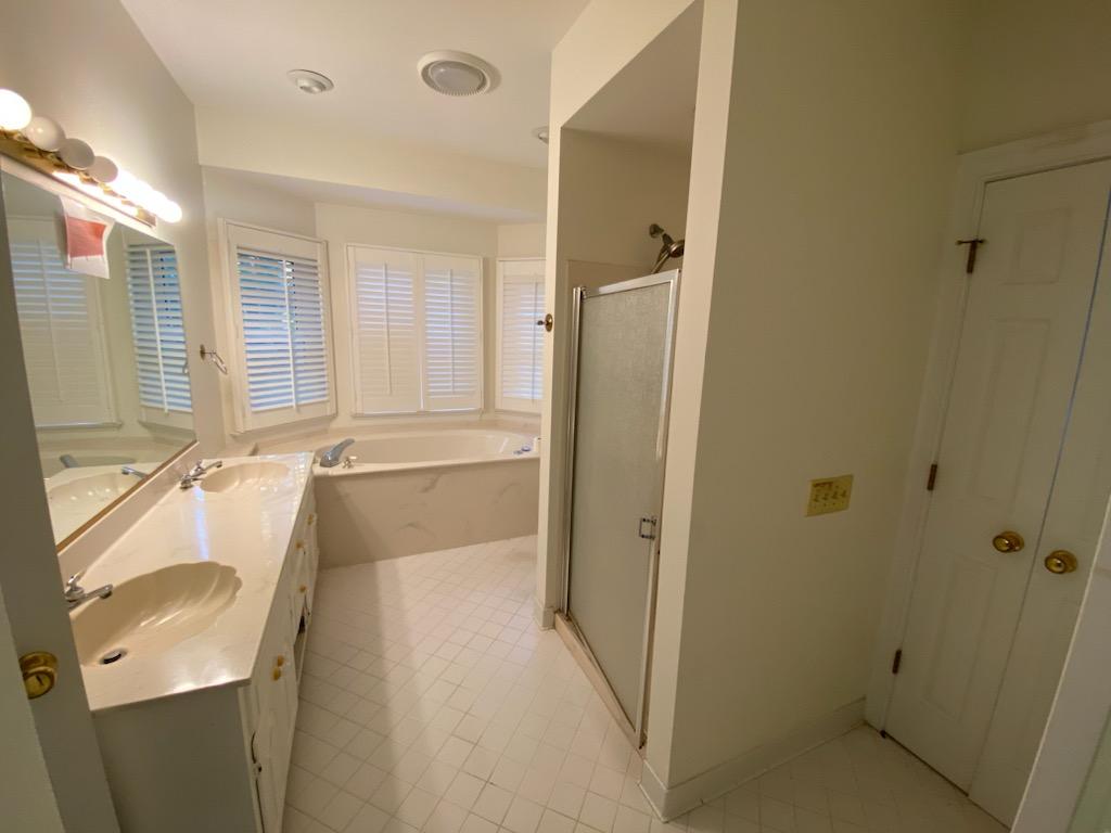 Downing Bathroom Before