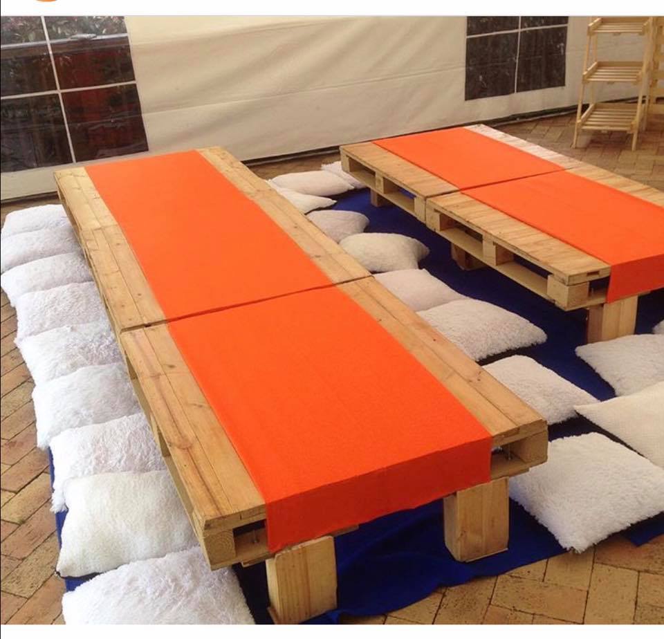 Cojines en tela felpudo
Color Blanco
44cm x 44cm
Alquiler $ 5.000
Precio Unitario