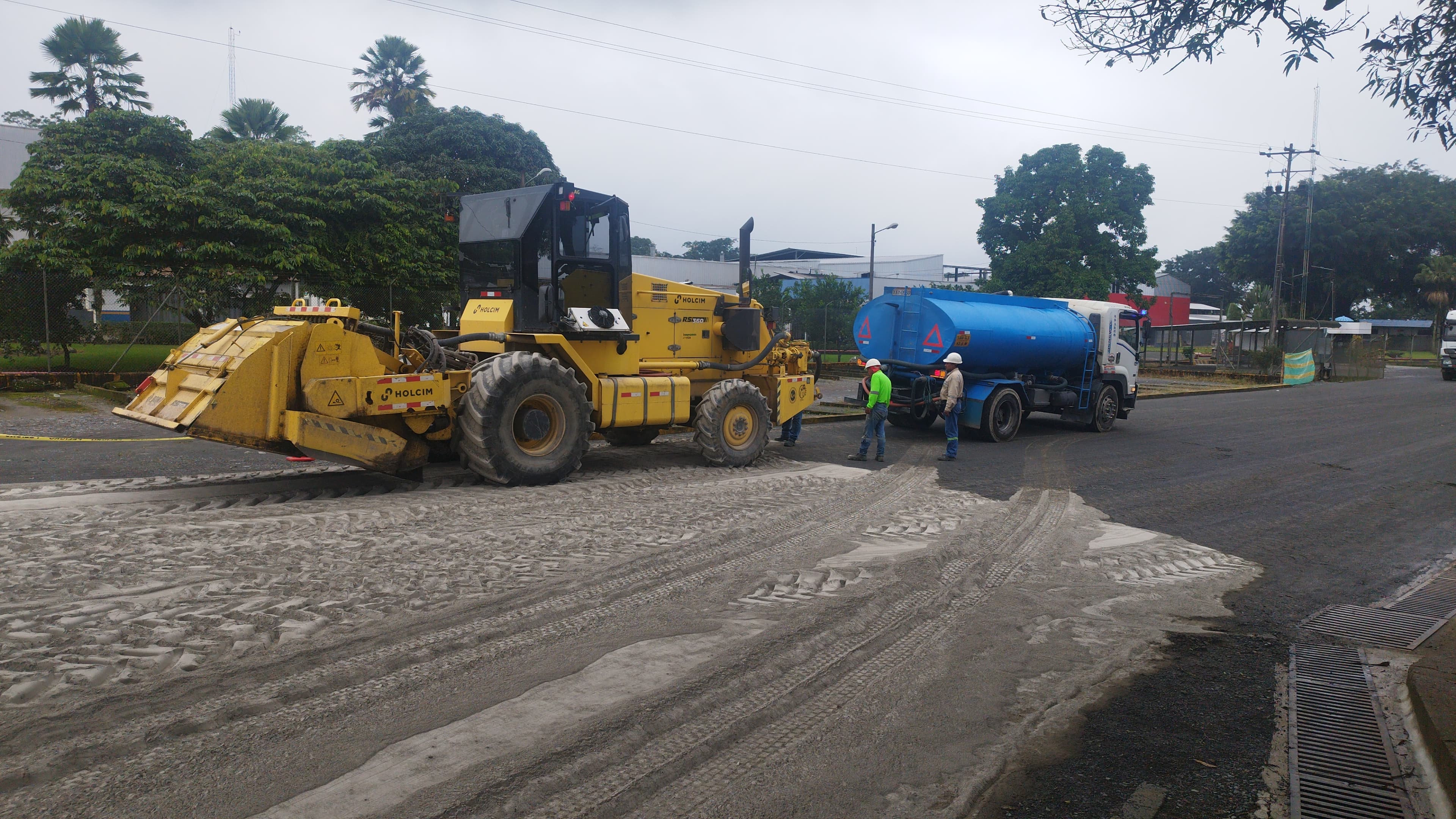  Mejoramiento vial - Plantas Industriales V. H.