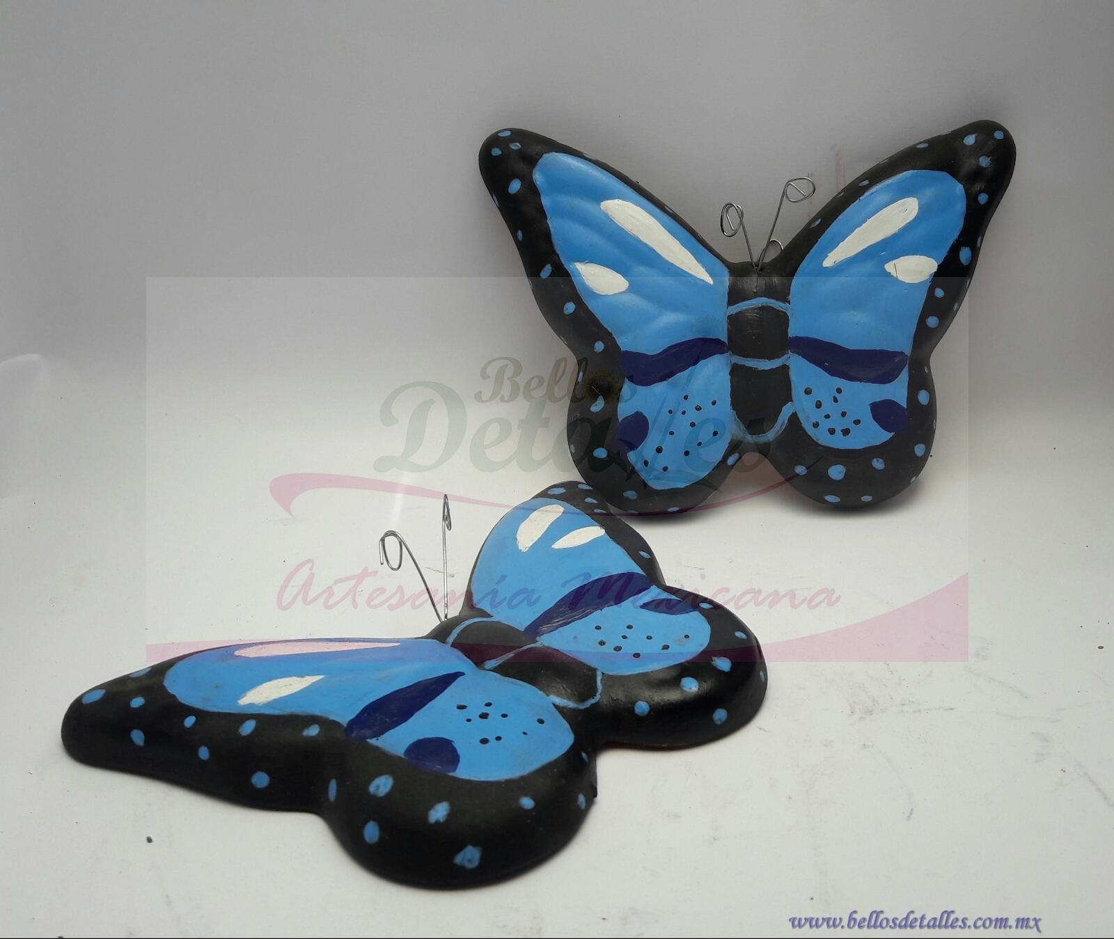 https://0201.nccdn.net/1_2/000/000/0c6/0cf/Mariposas-azules-1600x1349.jpg