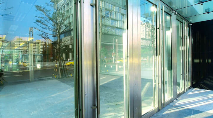 Cancelería de Vidrio y Aluminio  - ESPECIALISTAS EN VIDRIO Y ALUMINIO