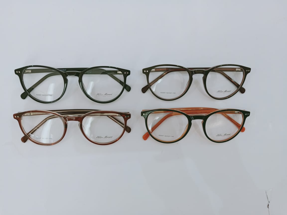 Modelo: A2047
Colores: Negro con Naranja, Negro, Cafe