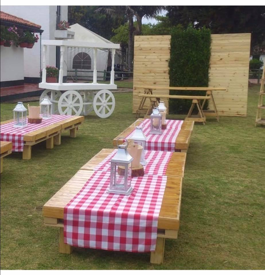 Mesa Picnic Baja +camino
1mX1.17m
$ 60.000