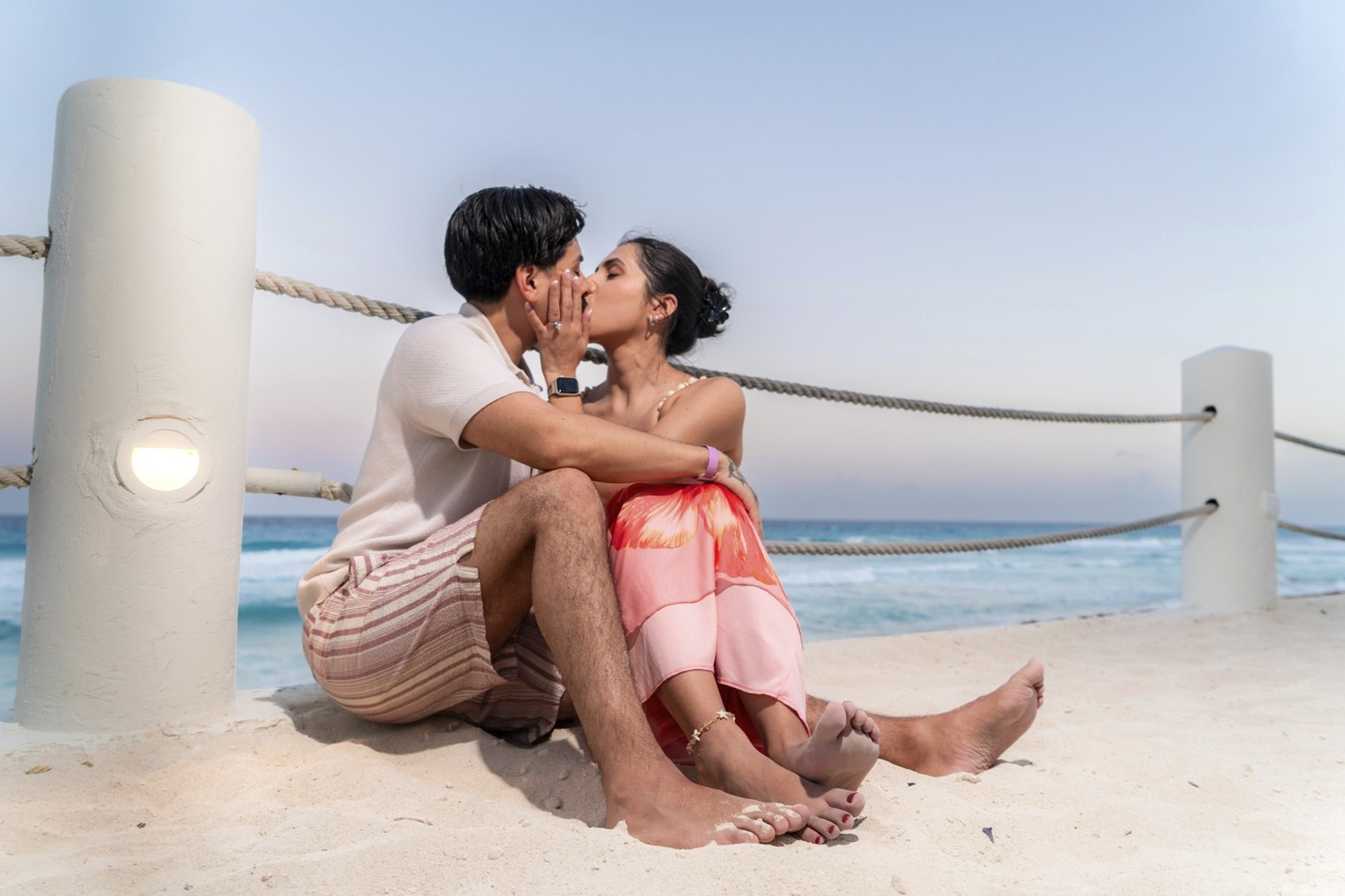 https://0201.nccdn.net/1_2/000/000/0c7/3f2/marriage-proposal-fiesta-americana-condesa-cancun-mexico-lux-art.jpg