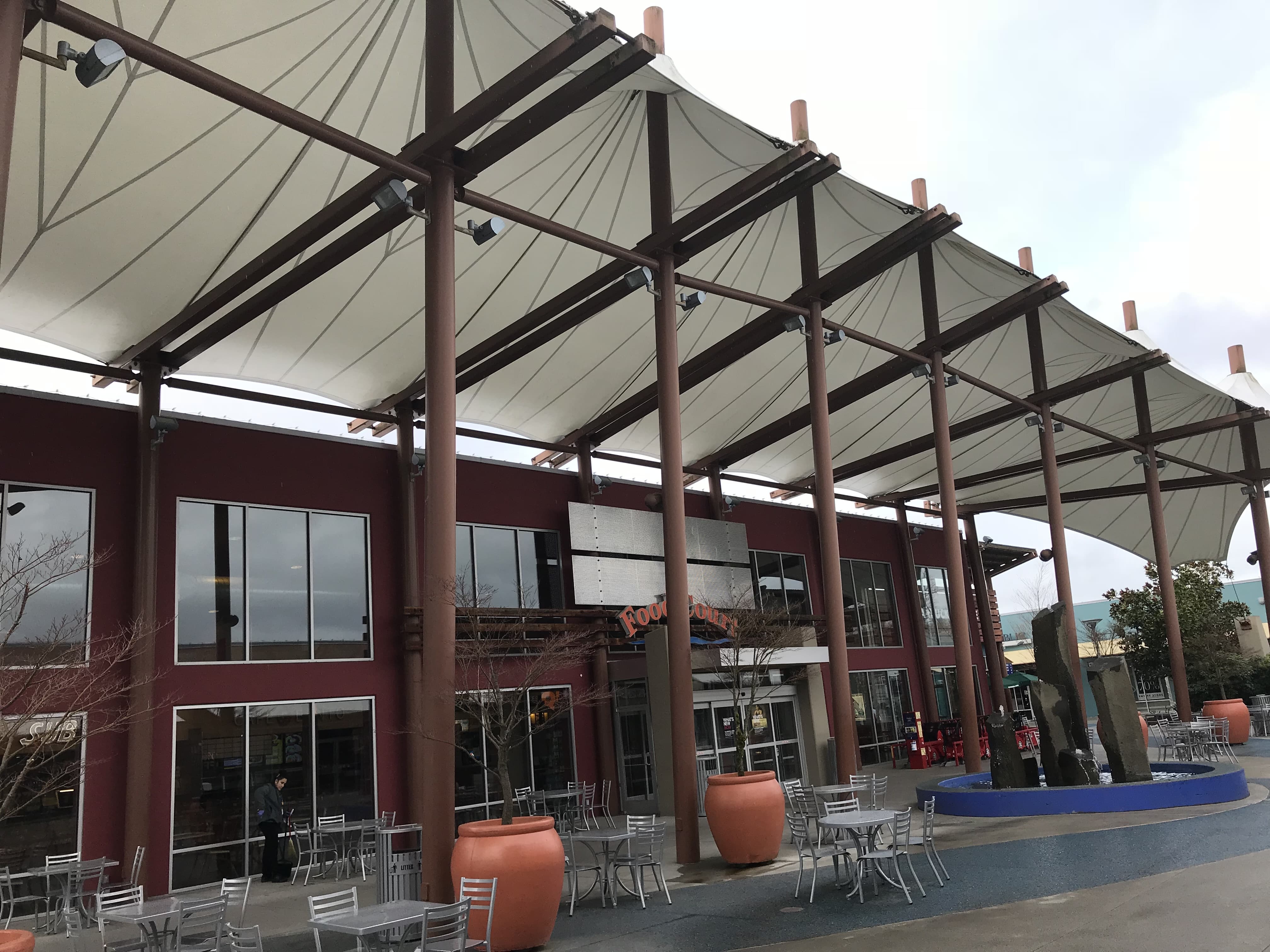 Seattle Premium Outlets