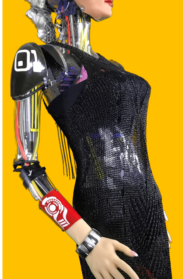 Kolander Images - Lucia - Side View