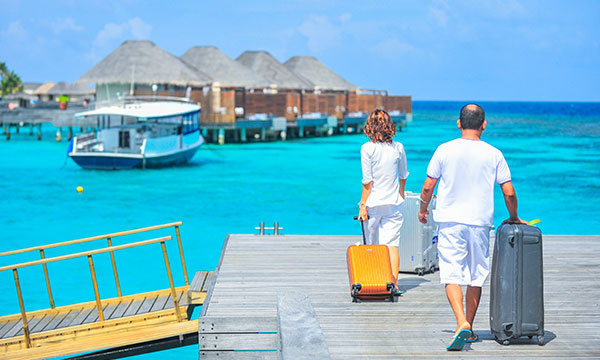 Couple on Vacations Couple on Vacations