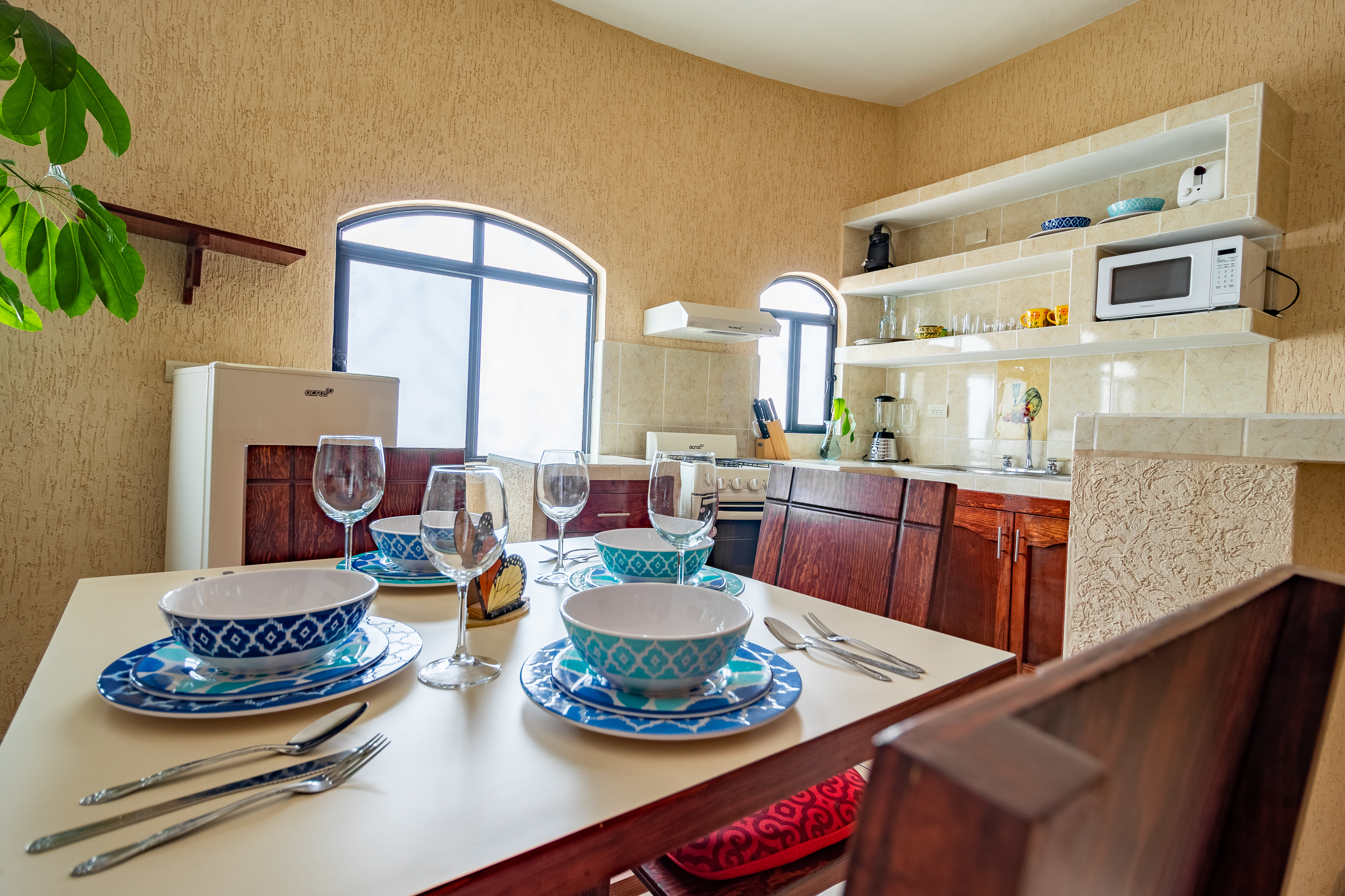 https://0201.nccdn.net/1_2/000/000/0c9/21e/casa-garatusa-37.jpg
