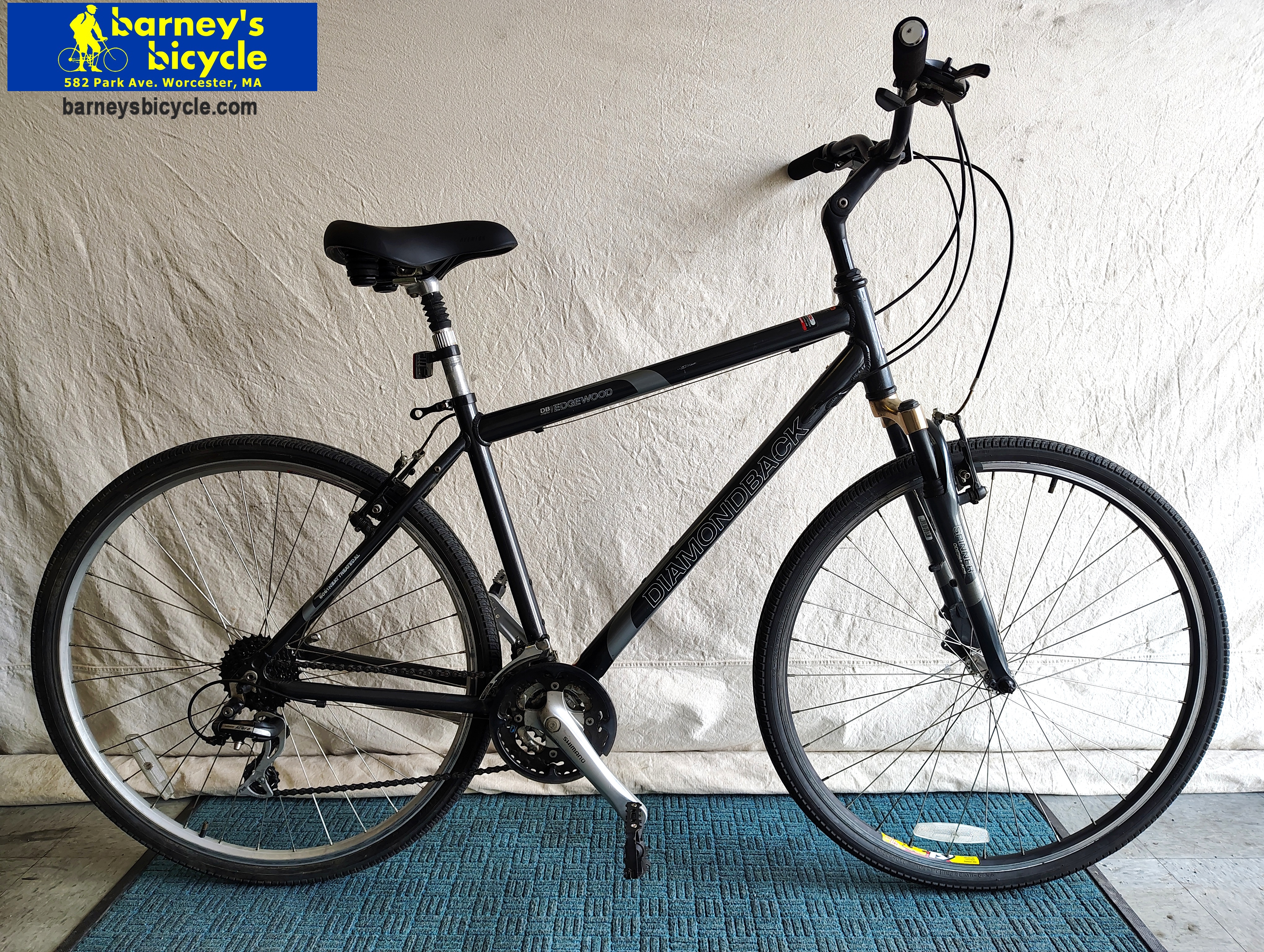 Diamondback Edgewood
Frame Size: 19" LG / Rider Height: 5'9-6'0
$389.00 (Professionally Tuned)