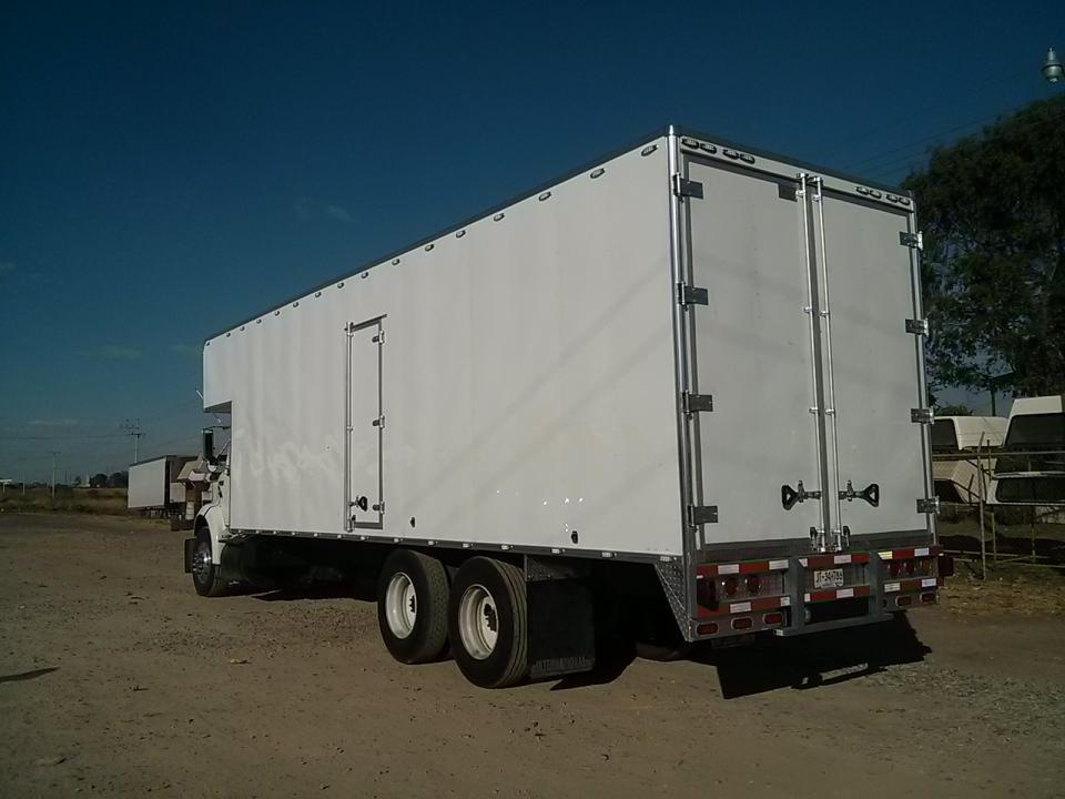 camper volado chasis