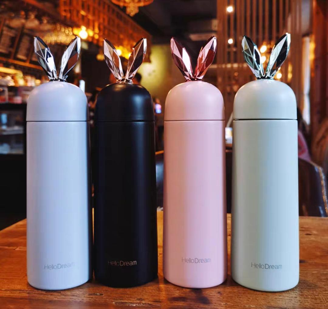 BLF18
TERMO MEDIANO DE CONEJO
CAPACIDAD DE 270 ml