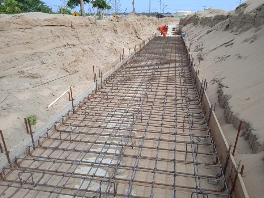 “Ingeniería complementaria, procura y construcción de instalaciones de los racks de tubería de integración, del libramiento provisional, el camino de tránsito pesado, las cimentaciones superficiales, el sistema de contra incendio del paquete 6, durante la fase II-B de la Refinería Dos Bocas, Paraíso, Tabasco”.