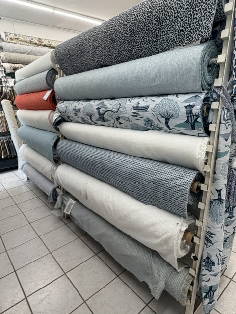 https://0201.nccdn.net/1_2/000/000/0cc/983/showroom4.jpg
