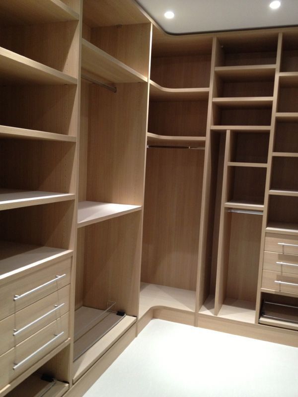 https://0201.nccdn.net/1_2/000/000/0cd/669/walk-in-wardrobes-designs.jpg