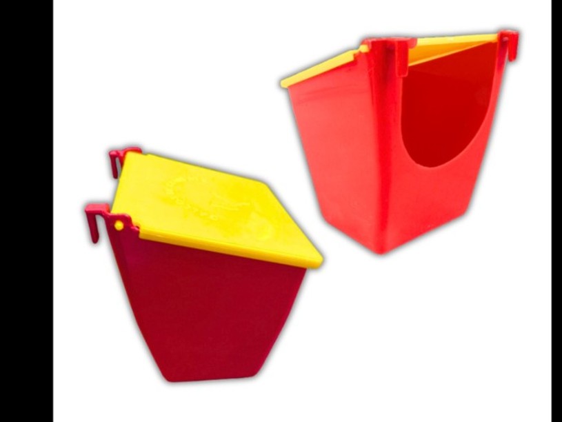 COG5 COMEDERO CON TAPA 
CHAMPIONS