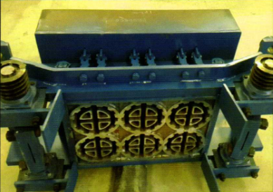 Molde y Contramolde
Para: Pieza especial "Filtro"
Máquina: Bsser 3-12
Equipada con vibradores guias de bandeja y rasero lista para embarcar.