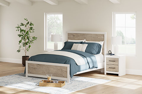 B2035 Chairbit Queen Bed with Dresser/Mirror