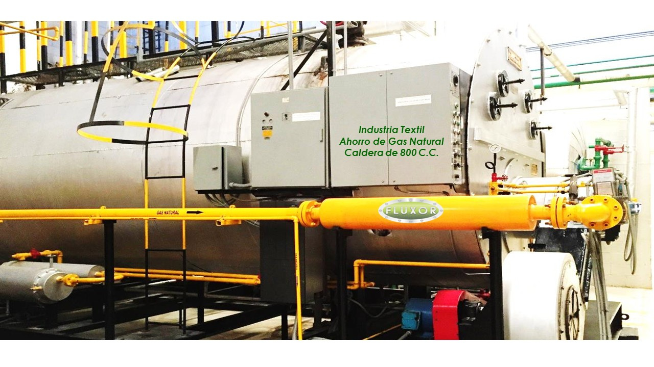 Caldera industrial de gas natural para ahorro energético en la industria textil, modelo Fluxor, capacidad de 800 C.C.