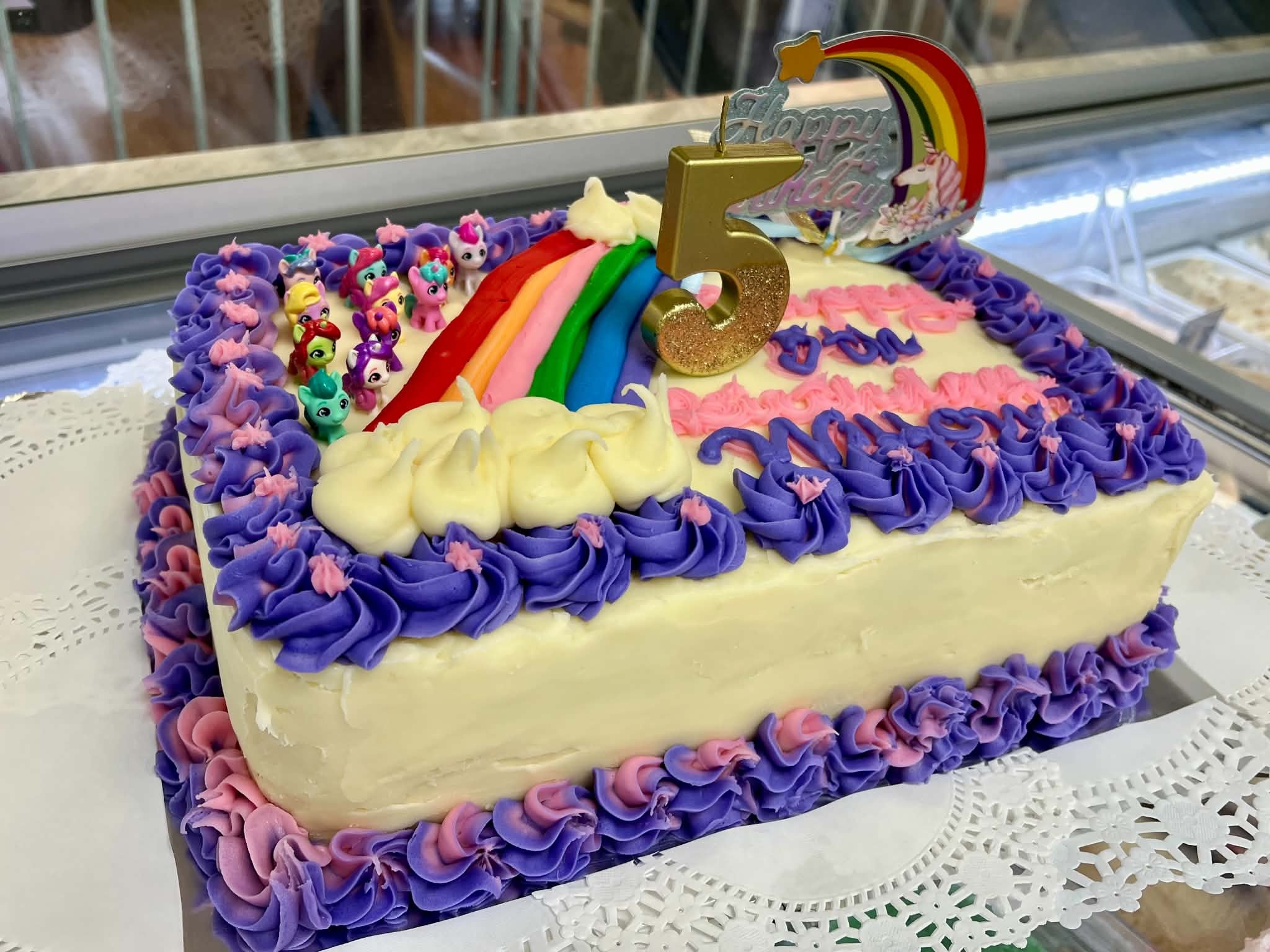 https://0201.nccdn.net/1_2/000/000/0ce/d9e/rainbow.jpg