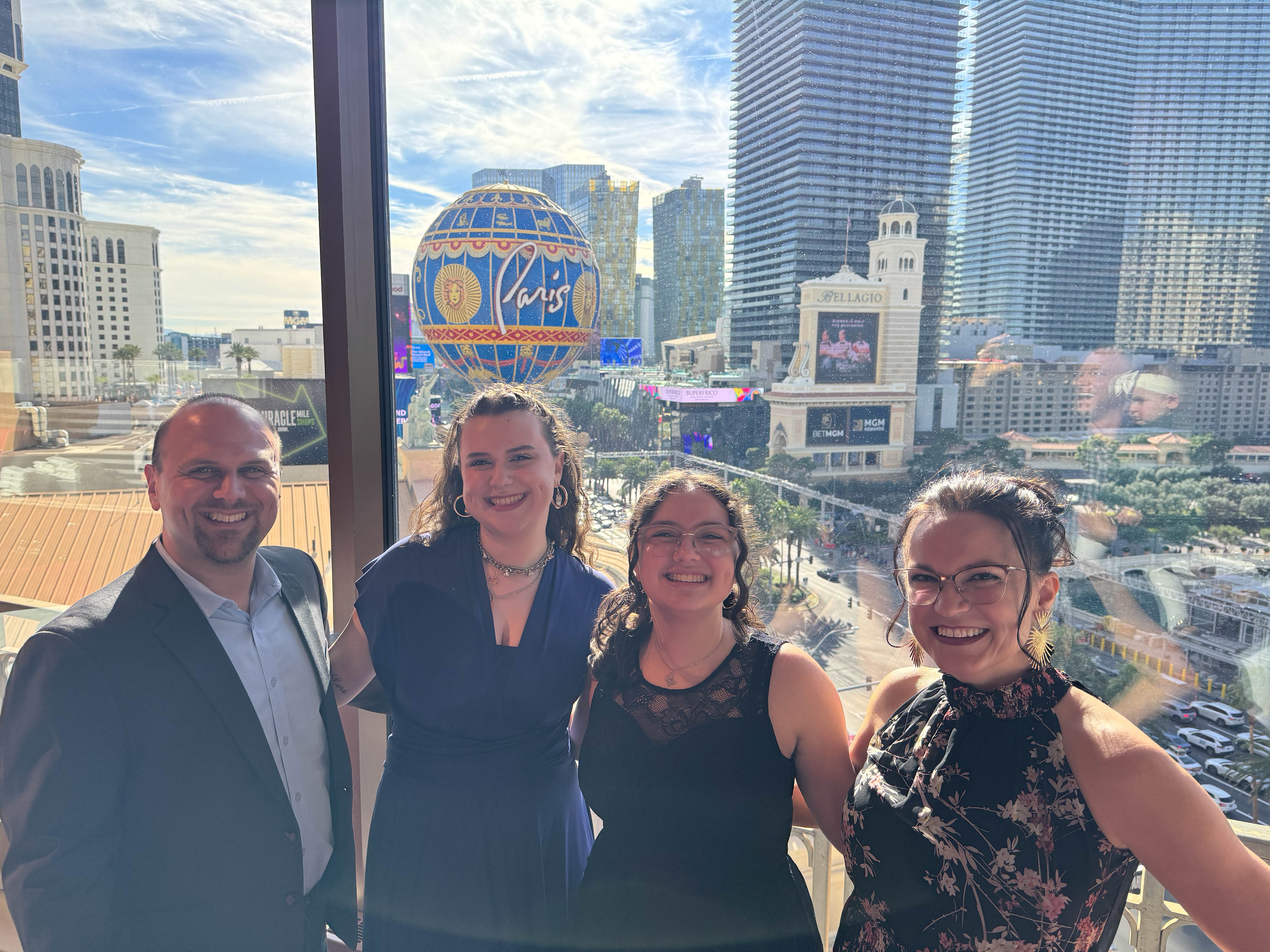 https://0201.nccdn.net/1_2/000/000/0cf/a56/vegas-order-24.jpg