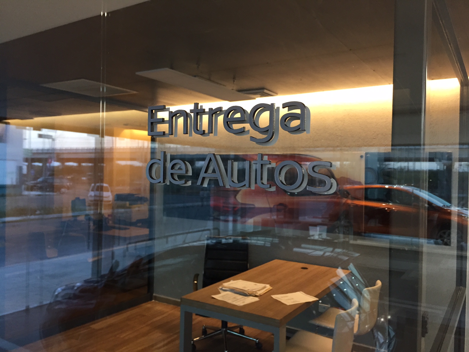 https://0201.nccdn.net/1_2/000/000/0cf/c8a/1-entrega-de-autos.jpg