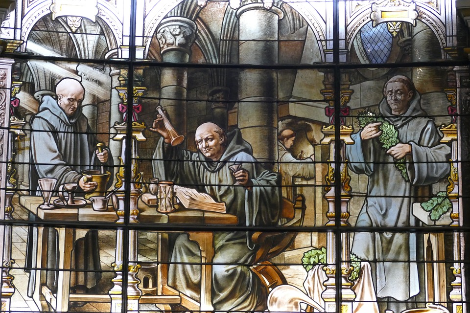 https://0201.nccdn.net/1_2/000/000/0cf/ea0/stained-glass-3687210_960_720.jpg