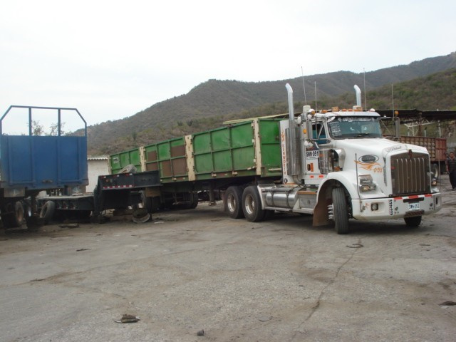 https://0201.nccdn.net/1_2/000/000/0d0/4f2/CARBONEROS-640x480.jpg