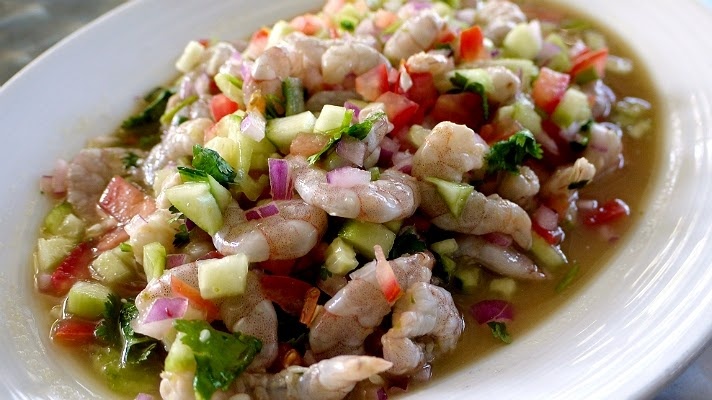 https://0201.nccdn.net/1_2/000/000/0d2/0ce/ceviche_camaron03-712x400.jpg