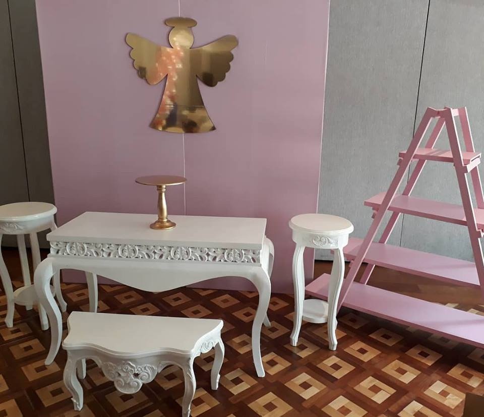 * Troquelada Blanca 4 Lados
$ 120.000
79 CM DE ALTO
1.20 DE ANCHO
50CM DE PROFUNDIDAD
*Isabelina Pequeña
ALTURA 40 CM X 84 CM DE ANCHO
$60.000
* Aux Blancas $ 50.000