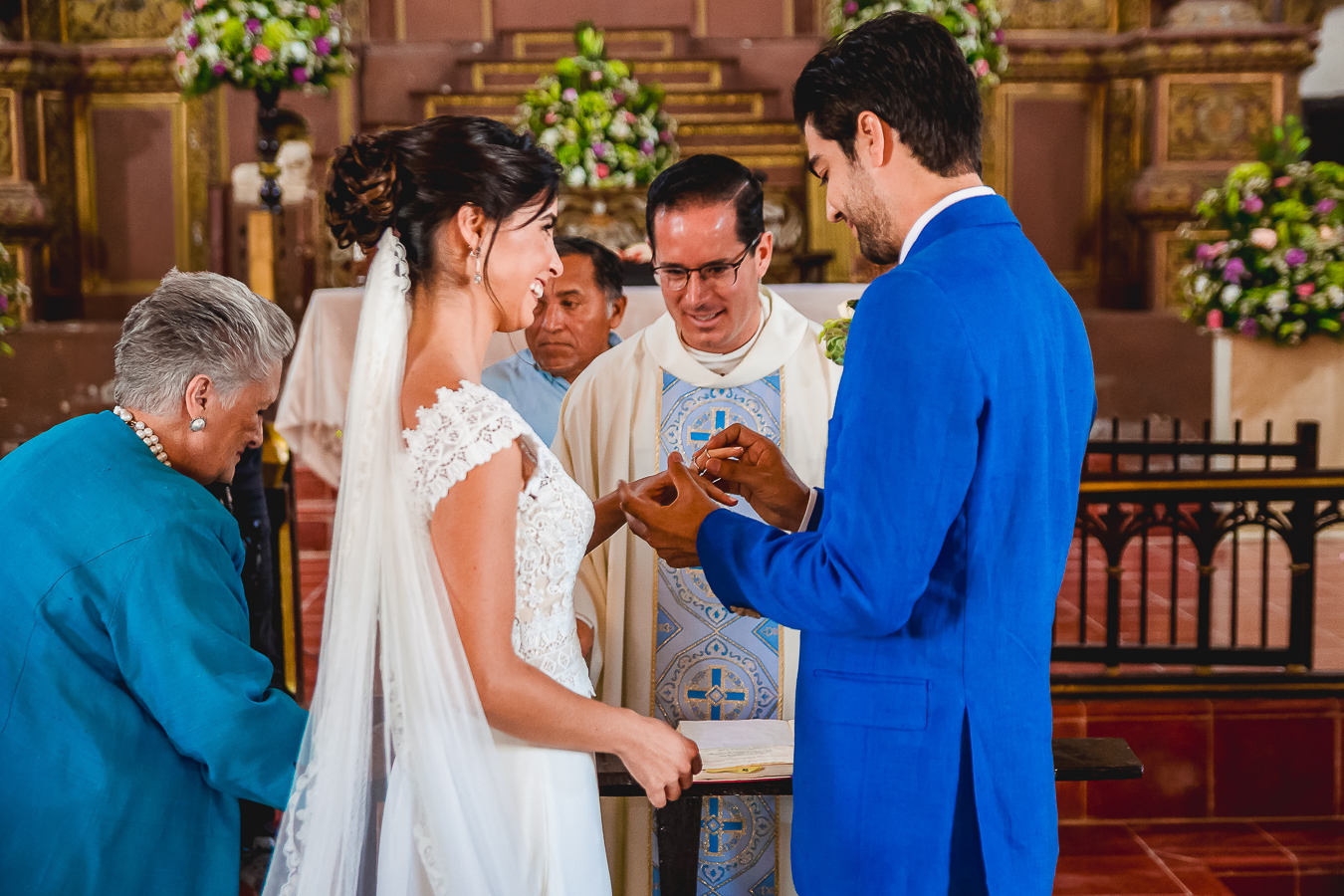 https://0201.nccdn.net/1_2/000/000/0d3/a84/boda-luis-daniela-la-ceiba-0617.jpg