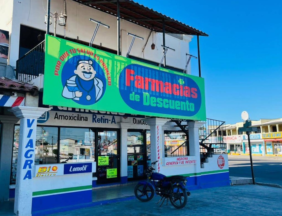 Sucursal Benito
Blvd. Benito Juárez y Juan Aldama, Centro, 85550 
6383887790
